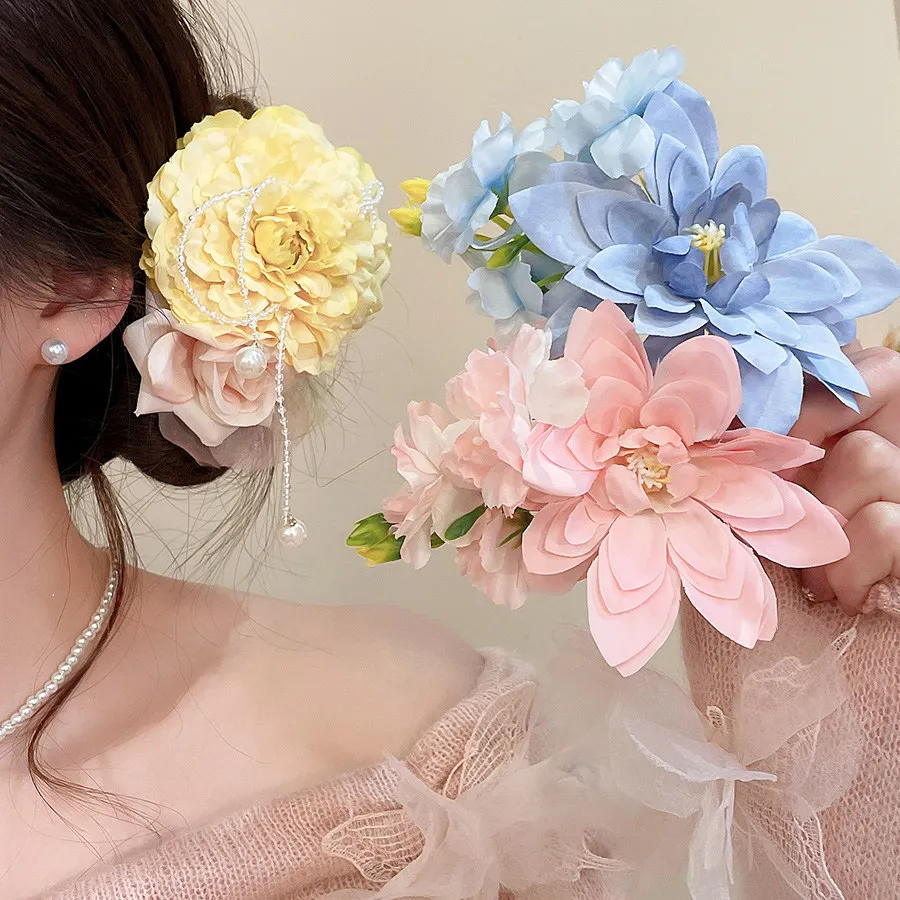 Elegant Fabric Flower Duckbill Side Clip – Cute Floral Hair Barrette for Women, Sweet Beach Vacation Hair Accessory, Bohemian Tropical Side Hairpin